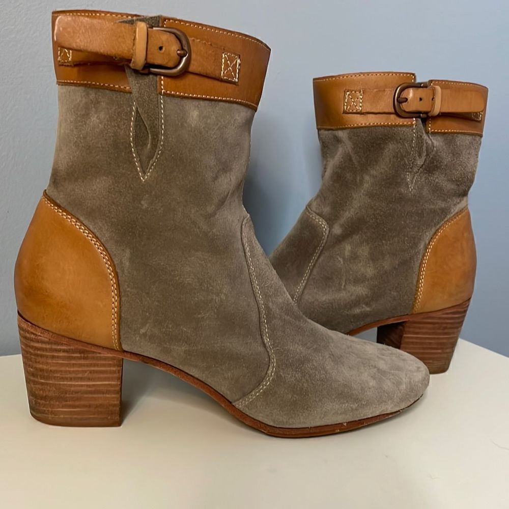 Sebago Nell Ankle Boots 9.5 Grey Suede Tan Leather Buckle Pull